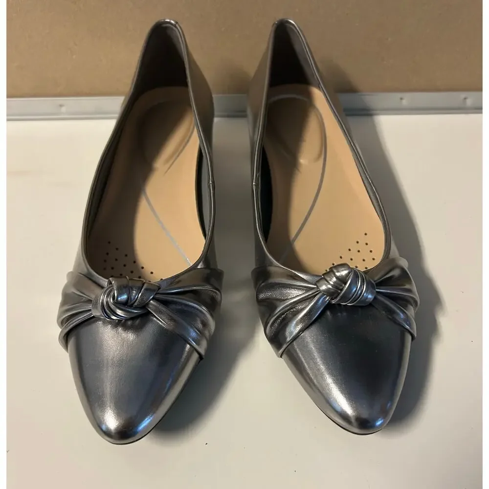 Easy Spirit Women's Cristen Silver Pump Heel Size‎ 8 New without Box